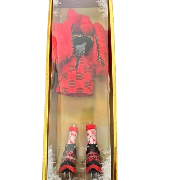 Rainbow High Winter Break Ruby Anderson Snowboard Outfit Red Jacket Skirt Boot - Picture 2 of 3